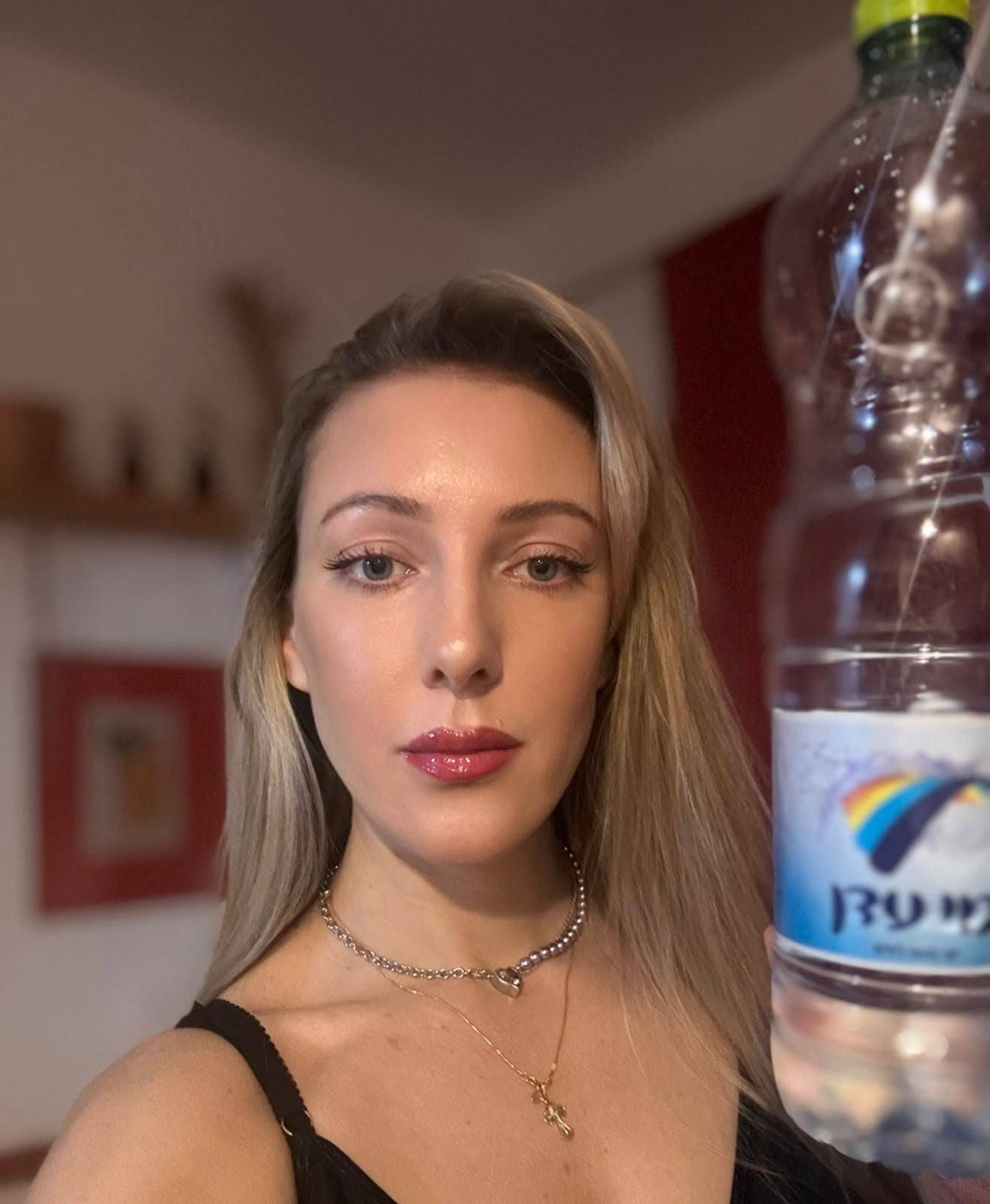 בתל אביב בחורה יוקרתית