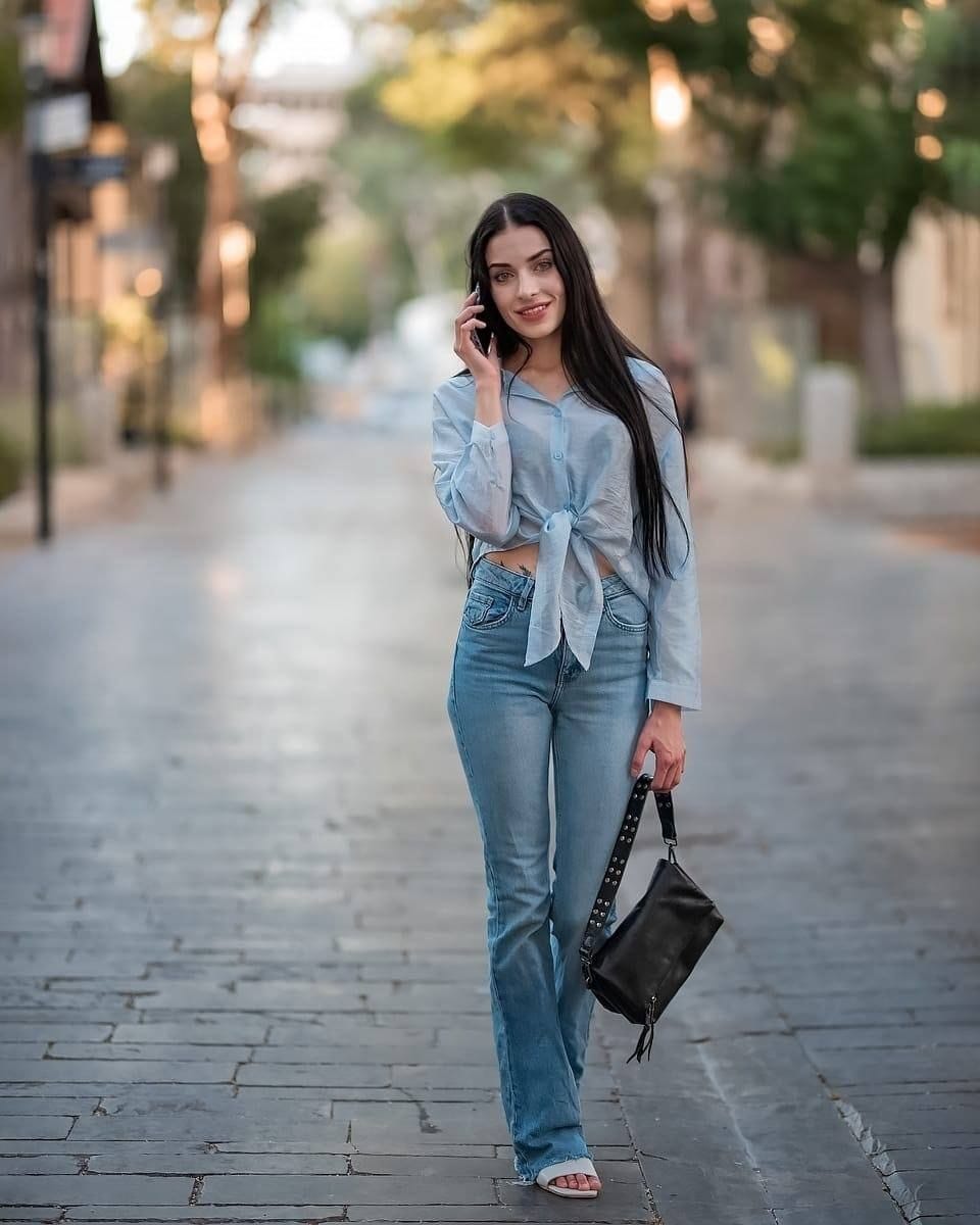 ליזה – בתל אביב- מעסה פצצה בת 25 מושלמת