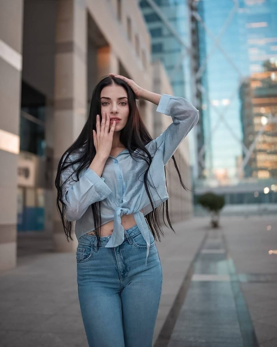 ליזה – בתל אביב- מעסה פצצה בת 25 מושלמת
